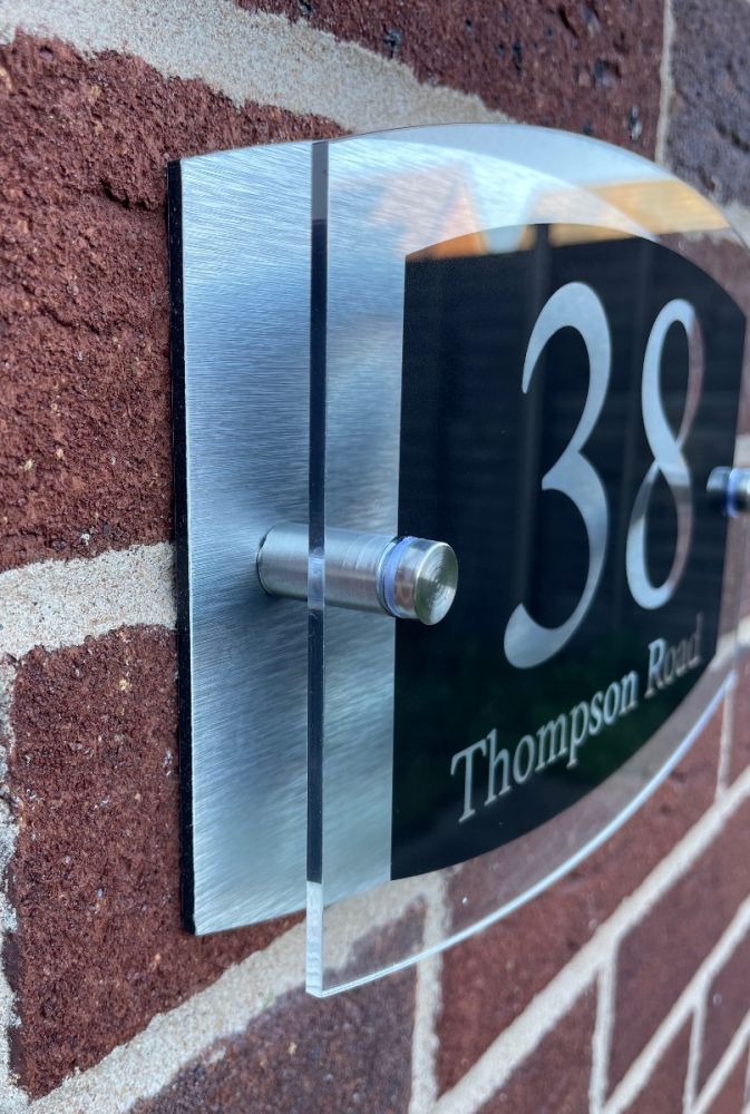 Personalised Curve Metal Acrylic Door Sign - (Black_Modern_CURVE)