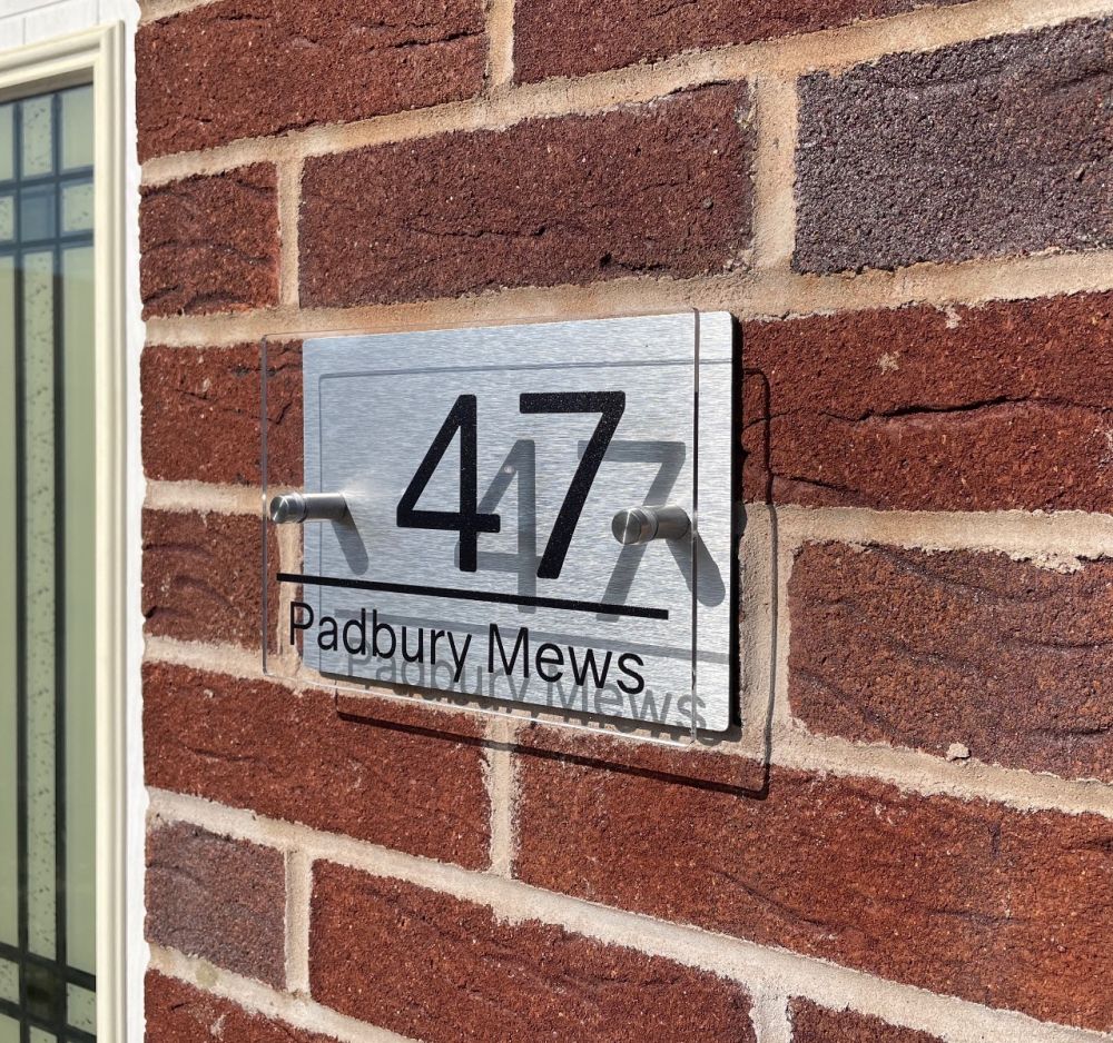 Personalised Acrylic Metal Door Sign - DP_F_RIGHT_LINE022