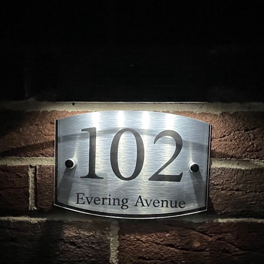Personalised Curve Metal Acrylic Door Sign with Solar Light (DBCurve_Solar)